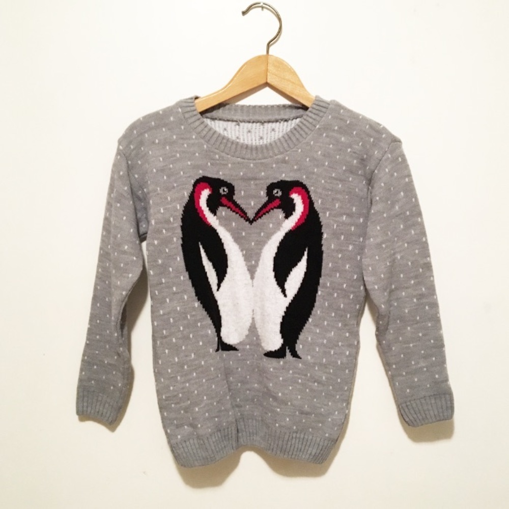 Cutest Winter Penguin Sweater💫